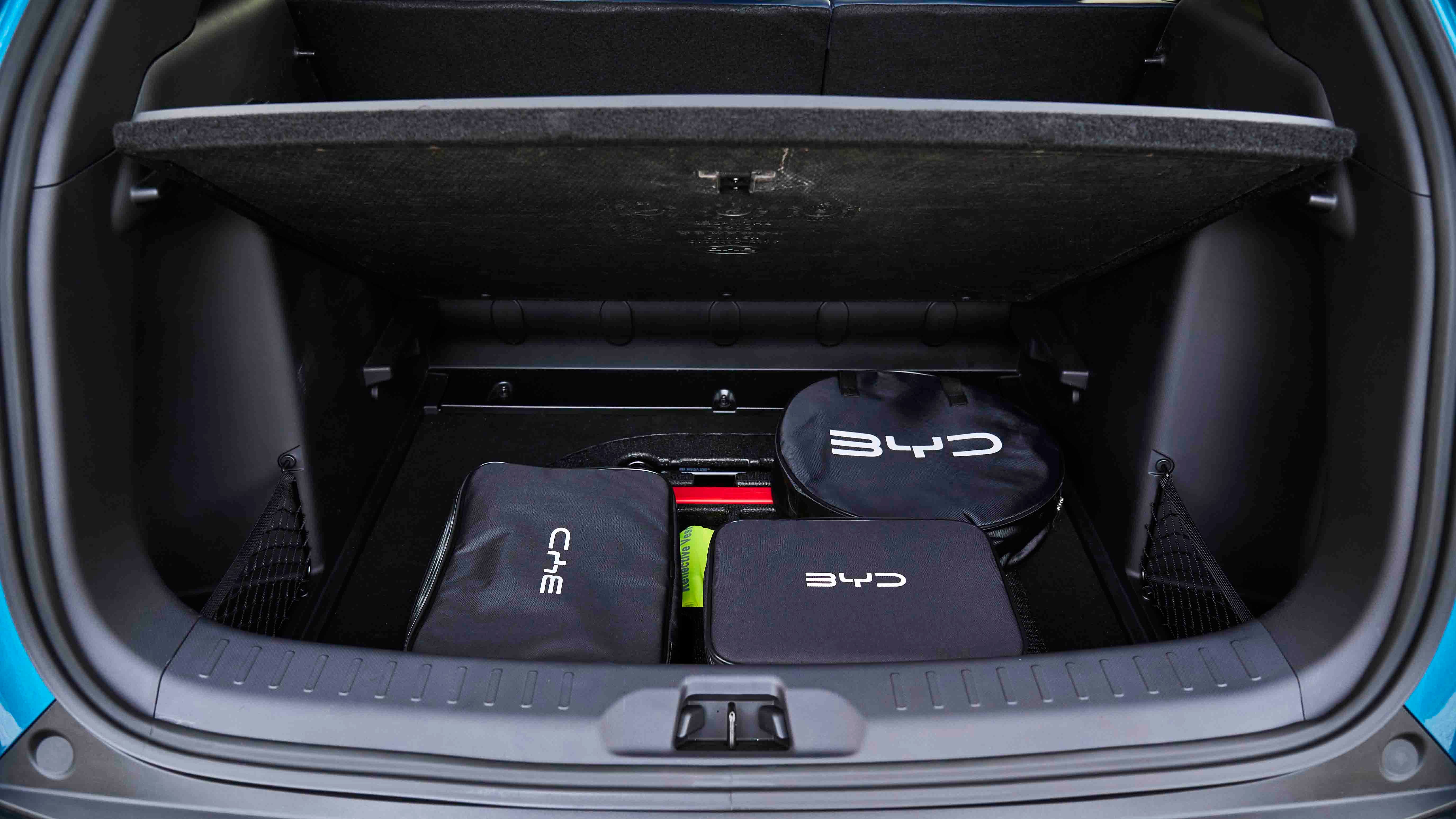 BYD Atto 3 underboot cable storage