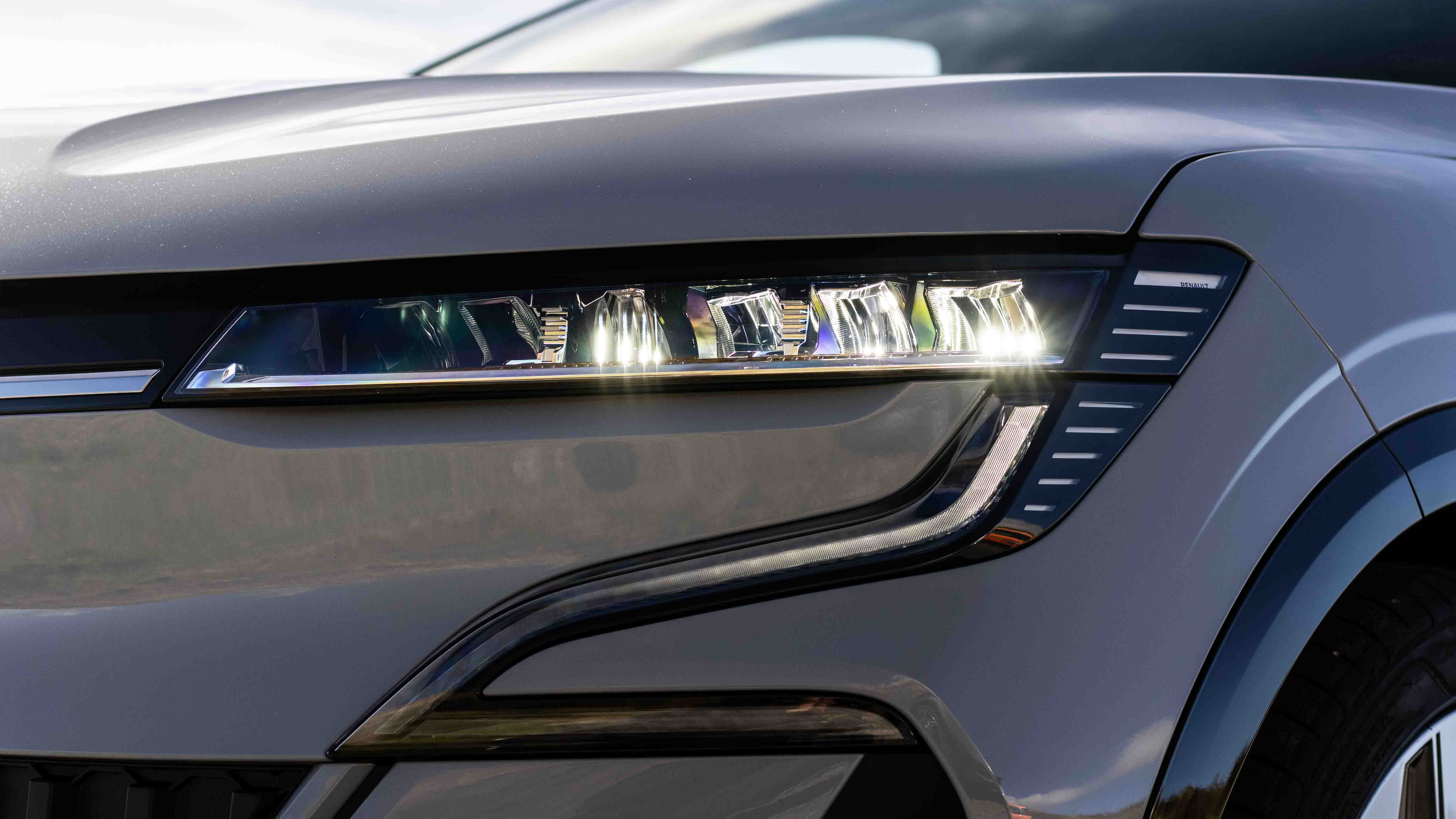 Renault Megane E-Tech headlight
