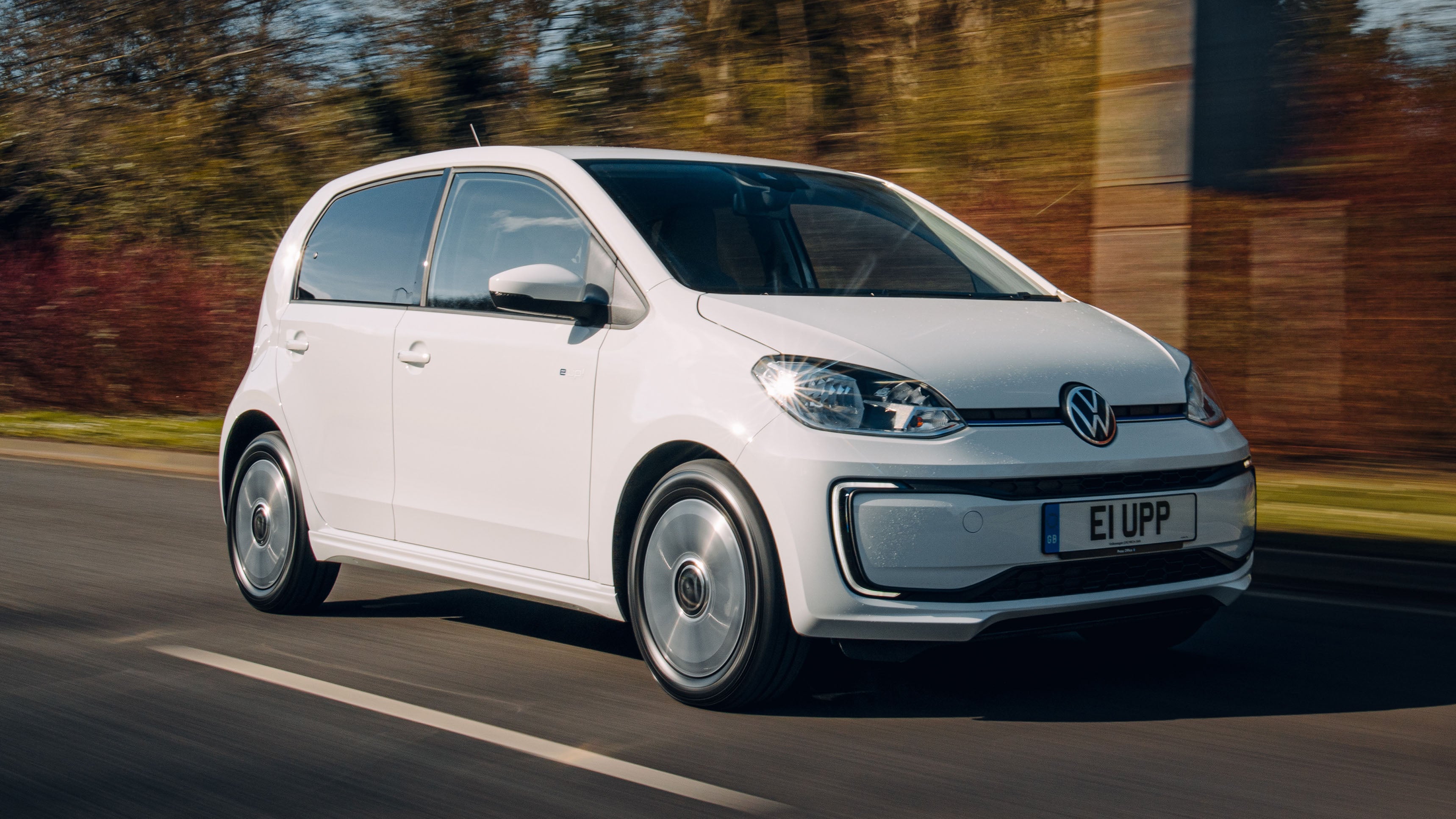Volkswagen e-Up driving